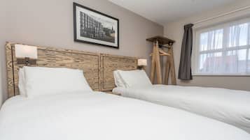 Doppel- oder Zweibettzimmer | 1 Schlafzimmer, Schreibtisch, Bügeleisen/Bügelbrett, kostenloses WLAN