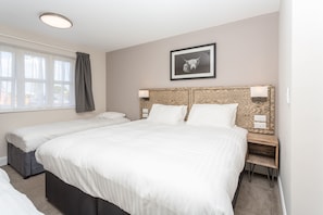 1 bedroom, desk, iron/ironing board, free WiFi