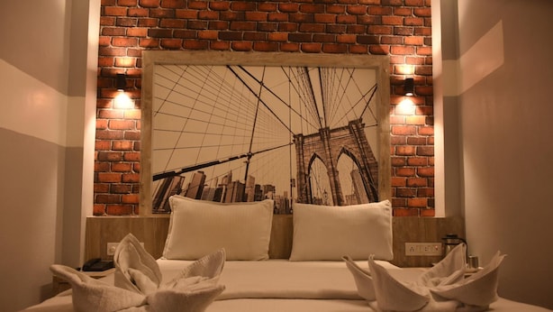 Luxury Room | Soundproofing, WiFi (free) - Hotel Satyam (Ujjain)