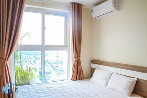 2 bedrooms, in-room safe, WiFi, bed sheets