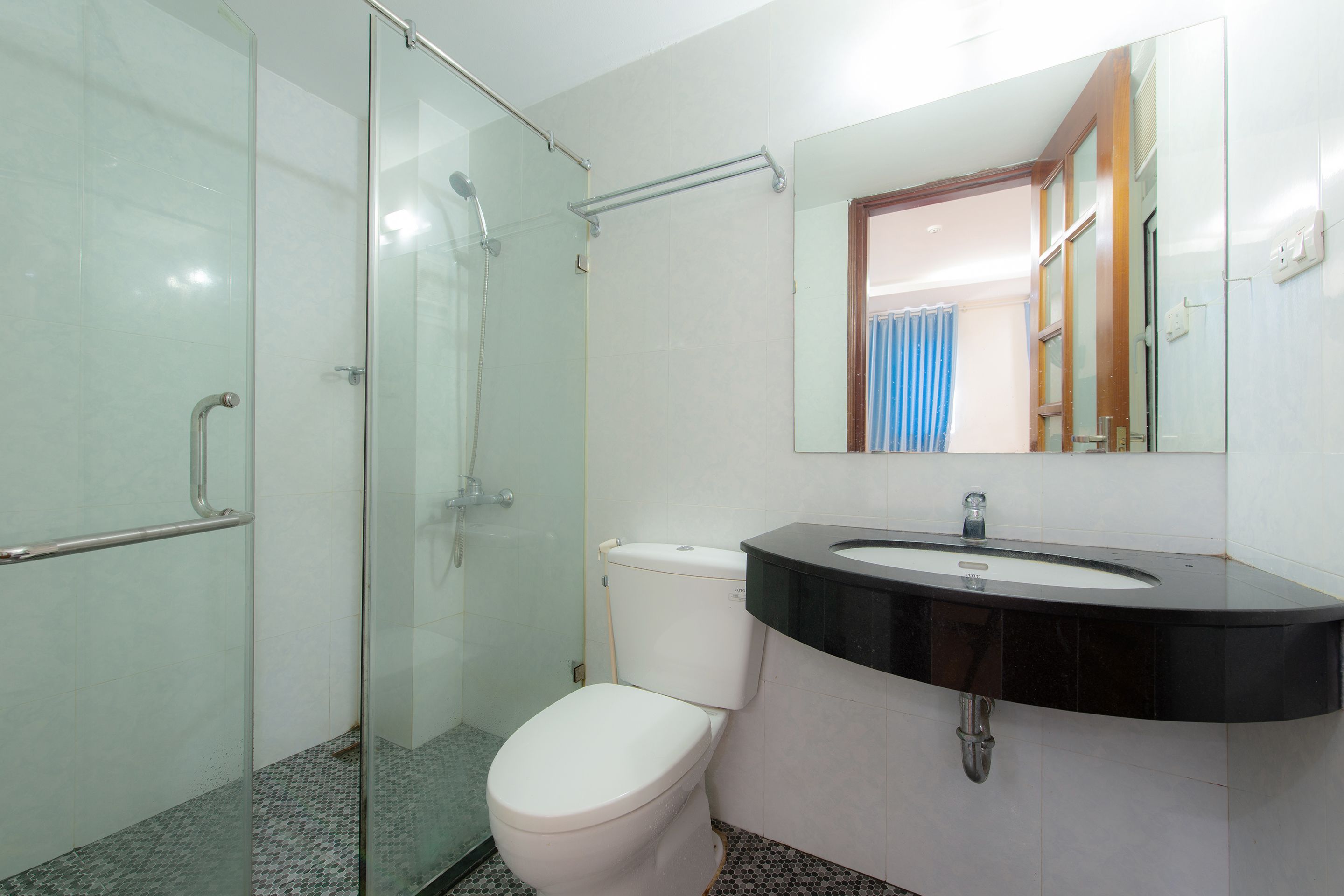 Photo - Super OYO 191 Dragon Hotel