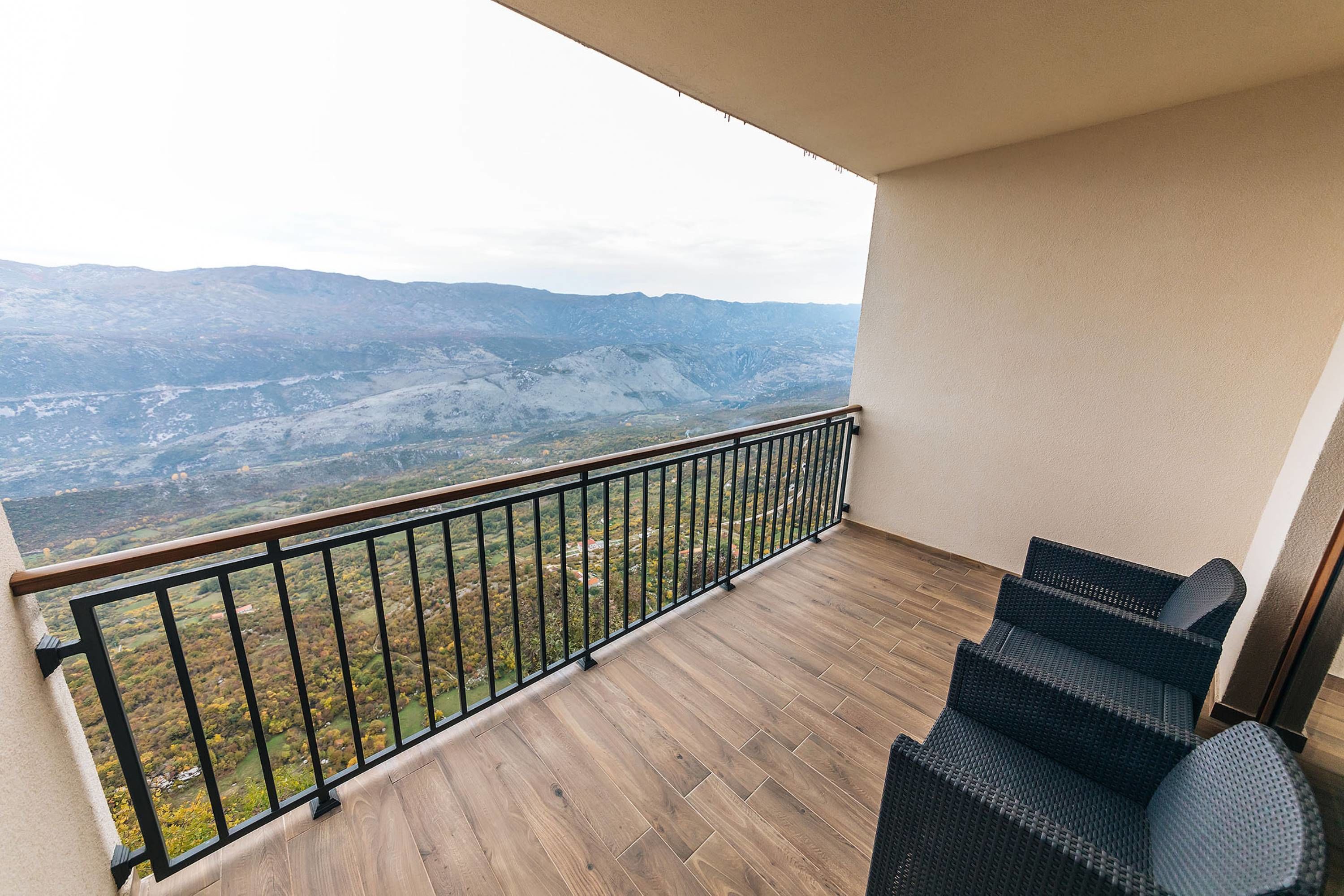 Basic Room, 1 King Bed, Mountain View | Balcony