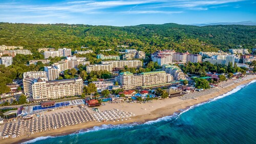 Prestige Hotel and Aquapark