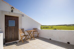 Appartement, 1 chambre, terrasse | Vue de la chambre
