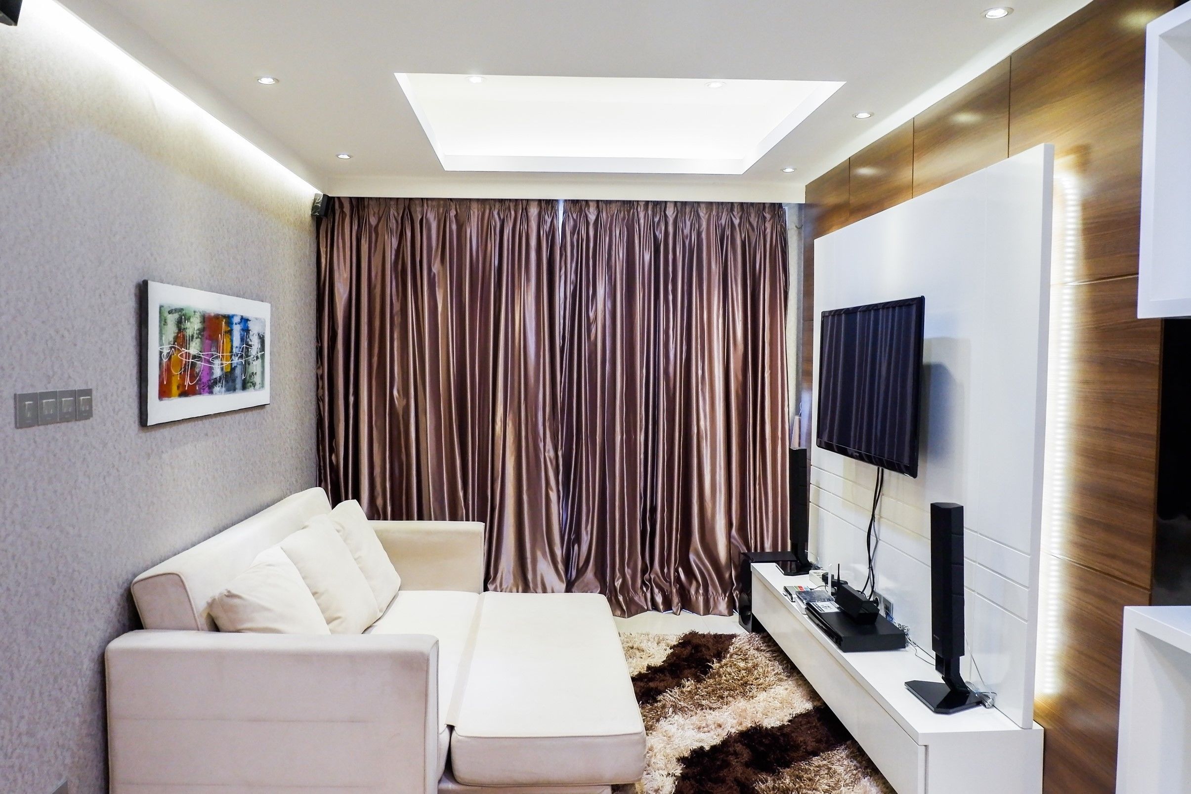Room | Living area | TV