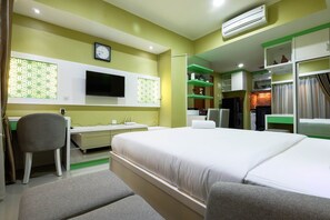 Interior - Strategic Studio The Oasis Cikarang near Omni Hospital (Cikarang)