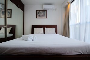 Room | 2 bedrooms, free WiFi, bed sheets