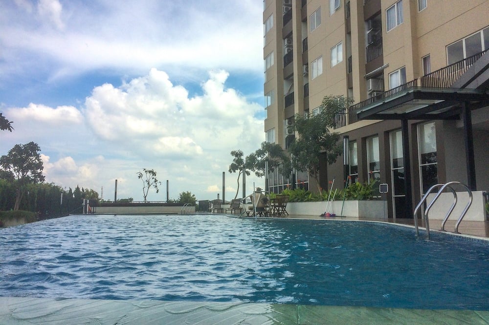 Best Price Studio The Oasis Apartment - Jonggol