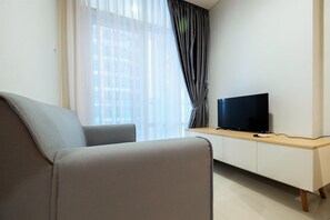 Room | Living room | TV - Well Equipped 1BR Brooklyn Alam Sutera Apartment near IKEA (South Tangerang)
