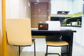 Zimmer | Essbereich im Zimmer