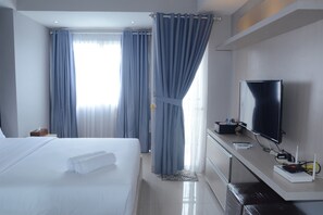 客房 | 办公桌、免费 WiFi、床单