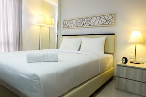 Room | Free WiFi, bed sheets - Studio Room Azalea Suites Apartment (Cikarang)