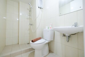 Phòng | Phòng tắm | Buồng tắm vòi sen, đồ dùng nhà tắm miễn phí, khăn tắm 