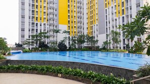 Hồ bơi ngoài trời 
