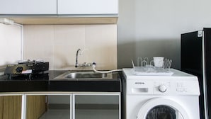 Room | Private kitchenette - Brand New Studio The Oasis Apartment (Cikarang)