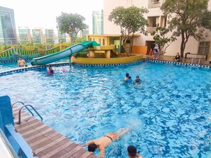 Piscine extérieure