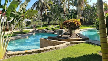 Alberca al aire libre