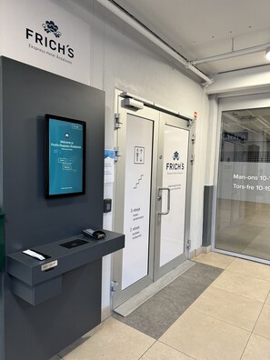 Property entrance - Frich´s Ekspress Hotel Åndalsnes (Rauma)