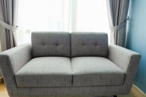 Room | Living room | TV