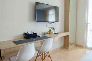 Room | Room amenity - Exclusive Studio Apartment at Menteng Park (Jakarta)