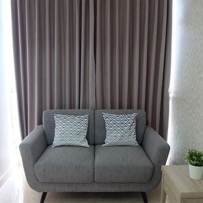 Room | Living area