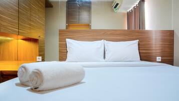 Habitación | Escritorio, wifi gratis, ropa de cama