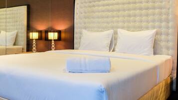 Quarto | Escrivaninha, ferros/tábuas de passar roupa, Wi-Fi de cortesia