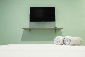 Room | Television - Studio Guesthouse Way Seputih Luxury Residence (Jakarta)
