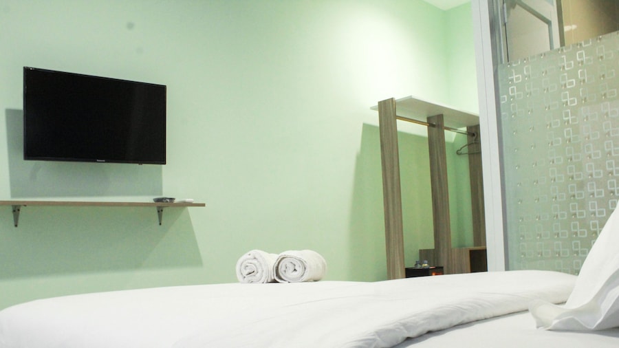 Studio Guesthouse Way Seputih Luxury near Central Park