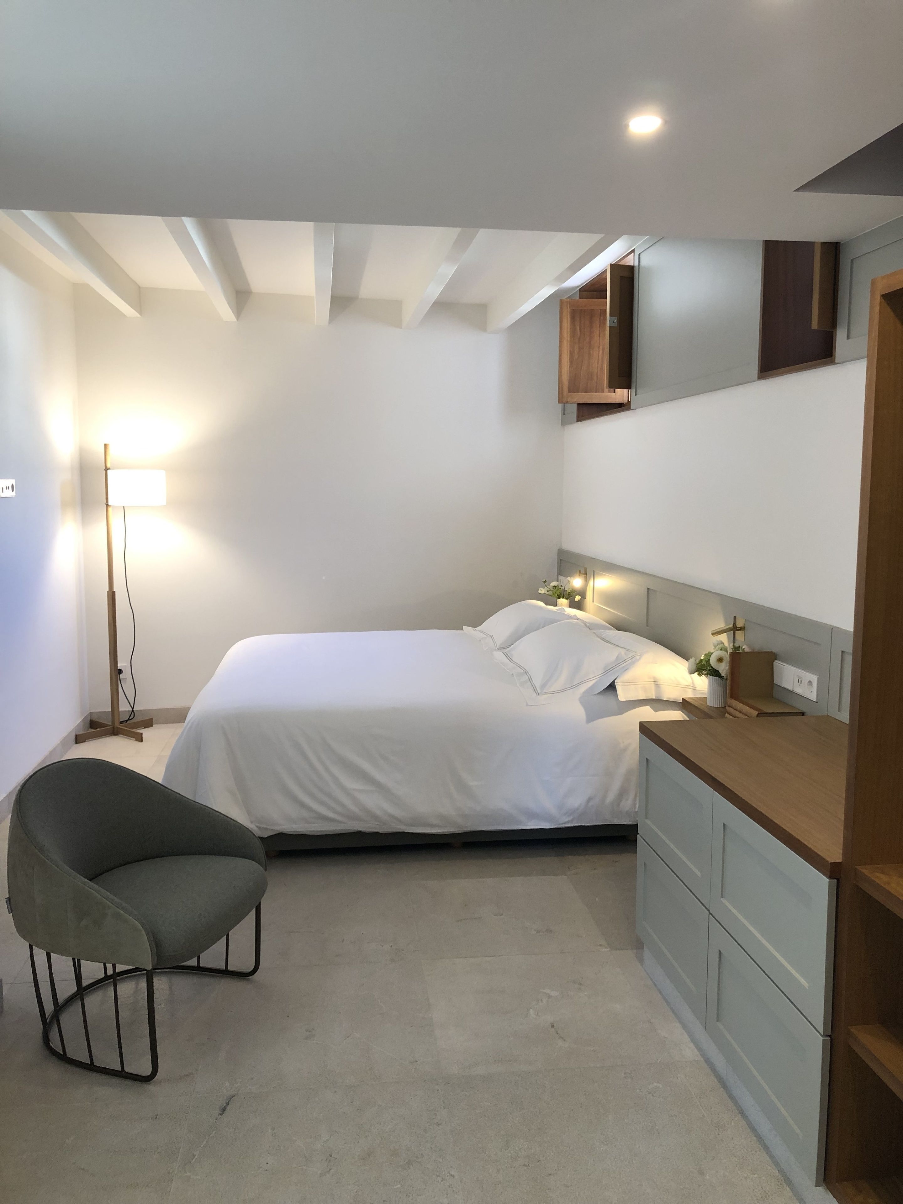 suite | 1 bedroom, egyptian cotton sheets, premium bedding, down duvets