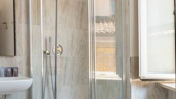 Doppia, Vista città | Bathroom