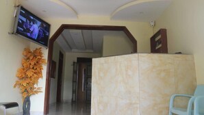 Quầy tiếp tân