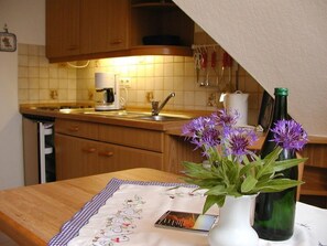 Fridge, oven, stovetop, coffee/tea maker - Sylt-Cottage (Sylt)