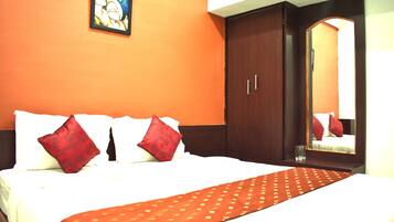 Basic Double Room | Iron/ironing board, free WiFi, wheelchair access