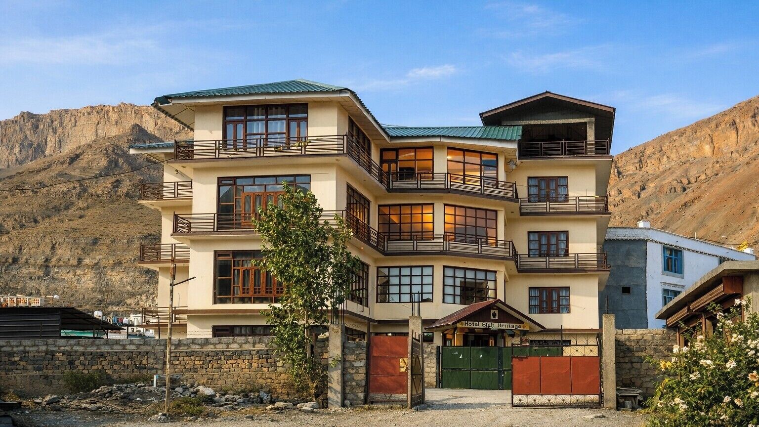 Fachada da propriedade