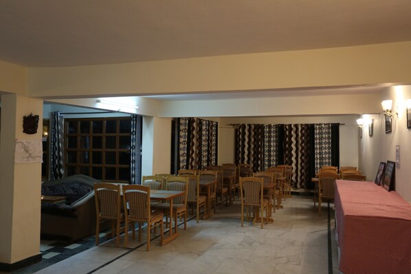 Daily buffet breakfast (INR 300 per person) - Spiti Heritage (Spiti)