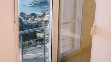 Standard Room, Sea View | Peralatan tempat tidur premium, Wi-fi percuma, cadar katil