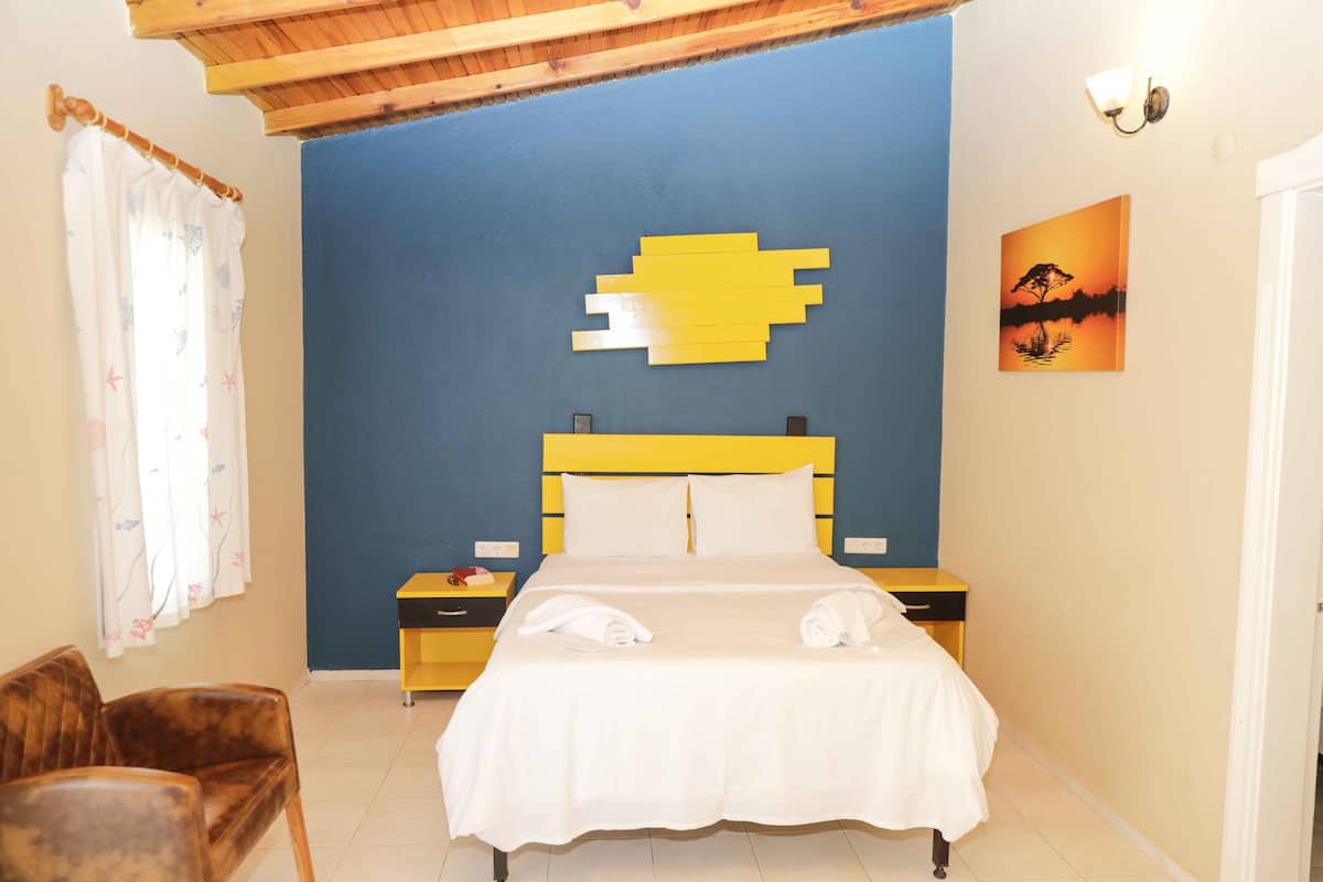 1 bedroom, minibar, desk, soundproofing
