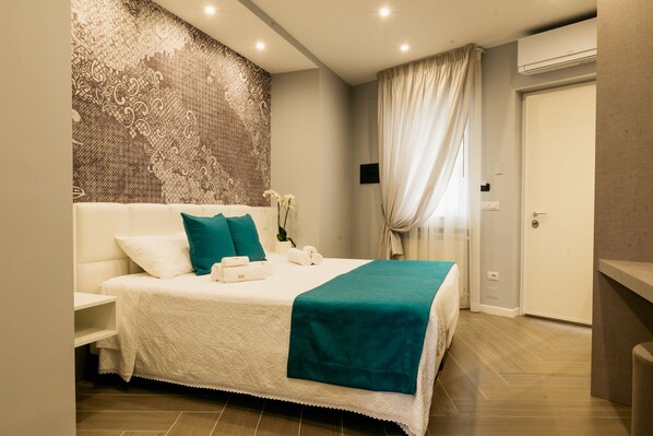Superior Room | Premium bedding, minibar, individually decorated, individually furnished - Golden Residence (Caianello)