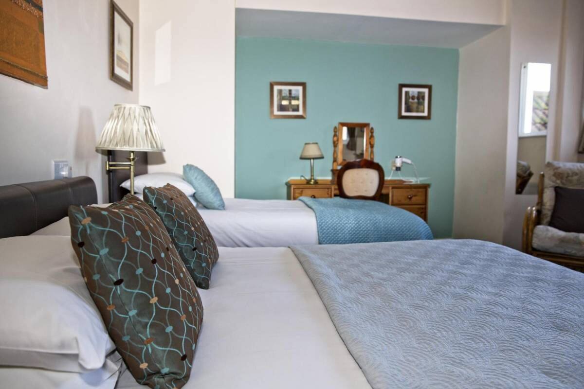 Room 3 King Double or Twin Room | Blackout curtains, iron/ironing board, free cots/infant beds