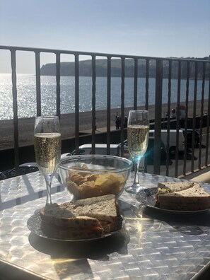 บริเวณภายนอก