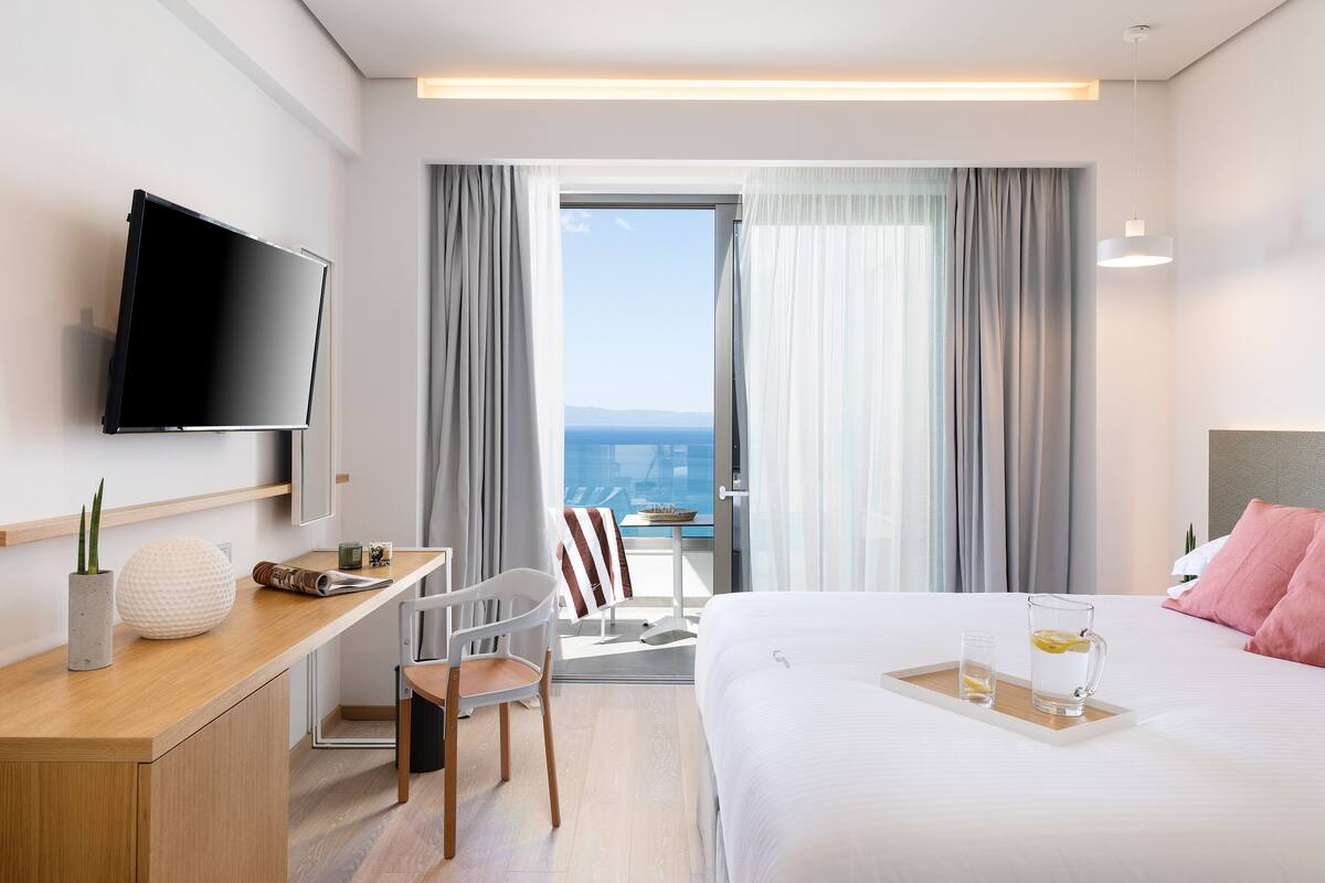 In-room safe, desk, soundproofing, free cots/infant beds