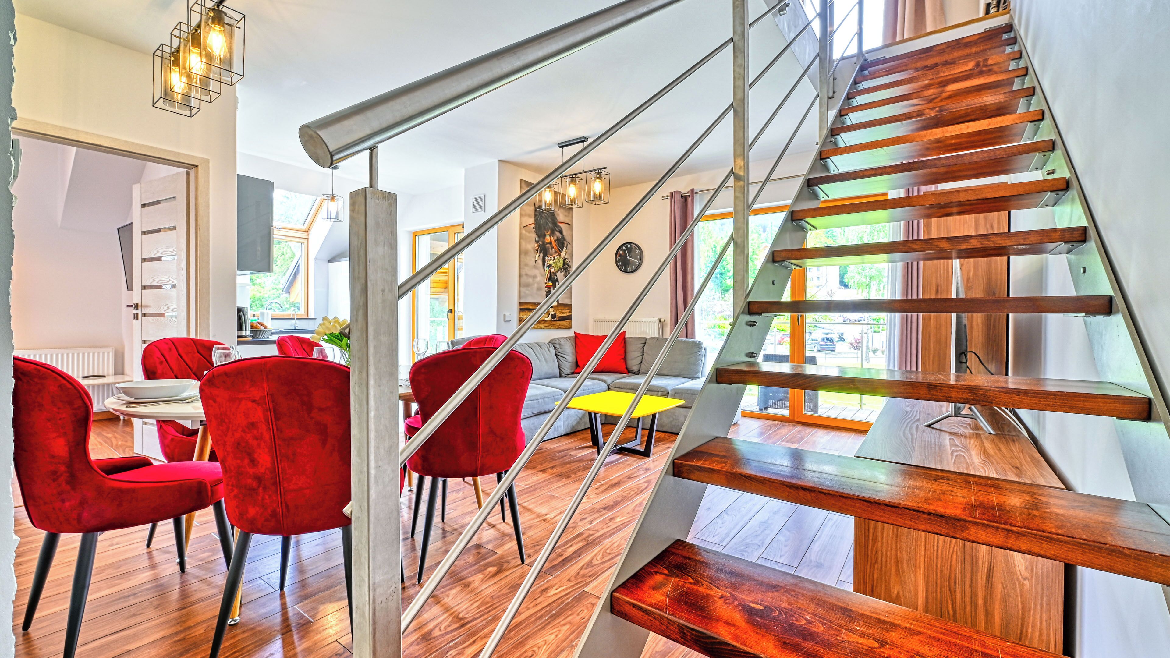 Apartment (Sarnia 7/45) | Living area | 30-inch flat-screen TV with cable channels