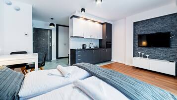 Studio (21) | Laptopgeeigneter Arbeitsplatz, Bügeleisen/Bügelbrett, kostenloses WLAN