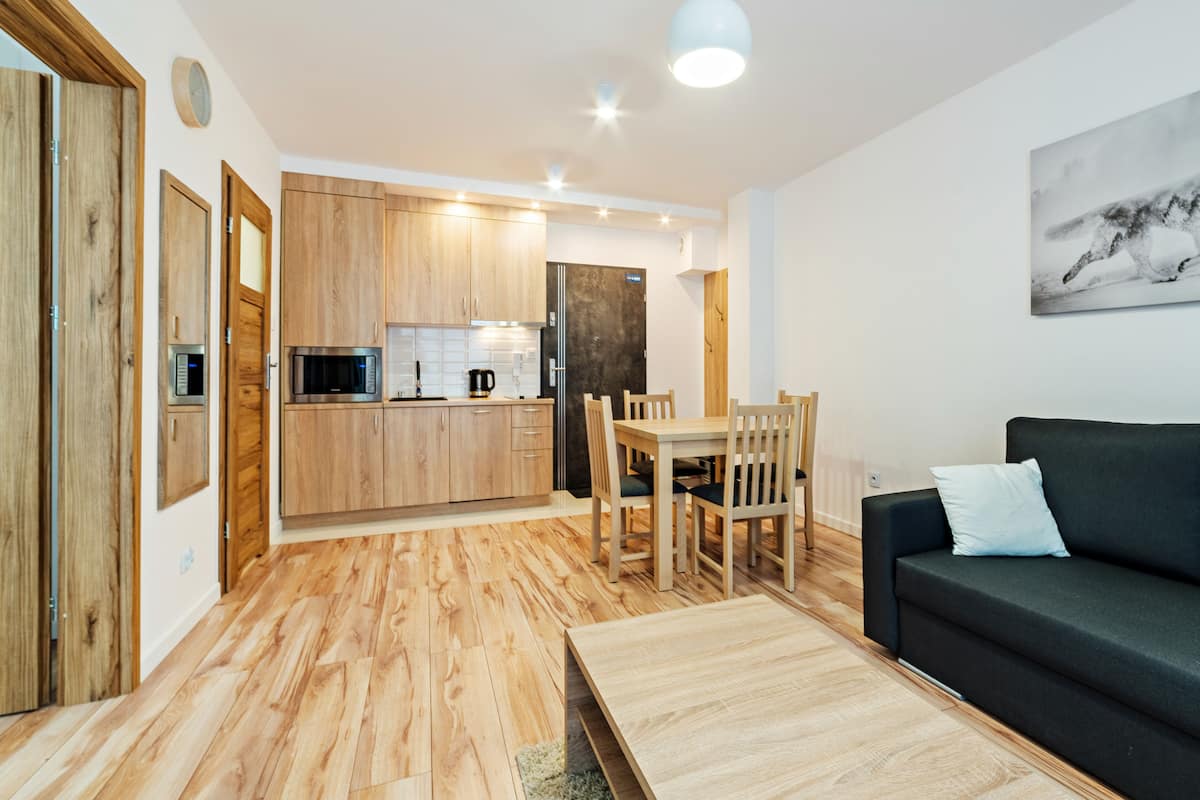 Appartamento (13) | 1 camera, postazione laptop, ferro/asse da stiro, Wi-Fi gratuito
