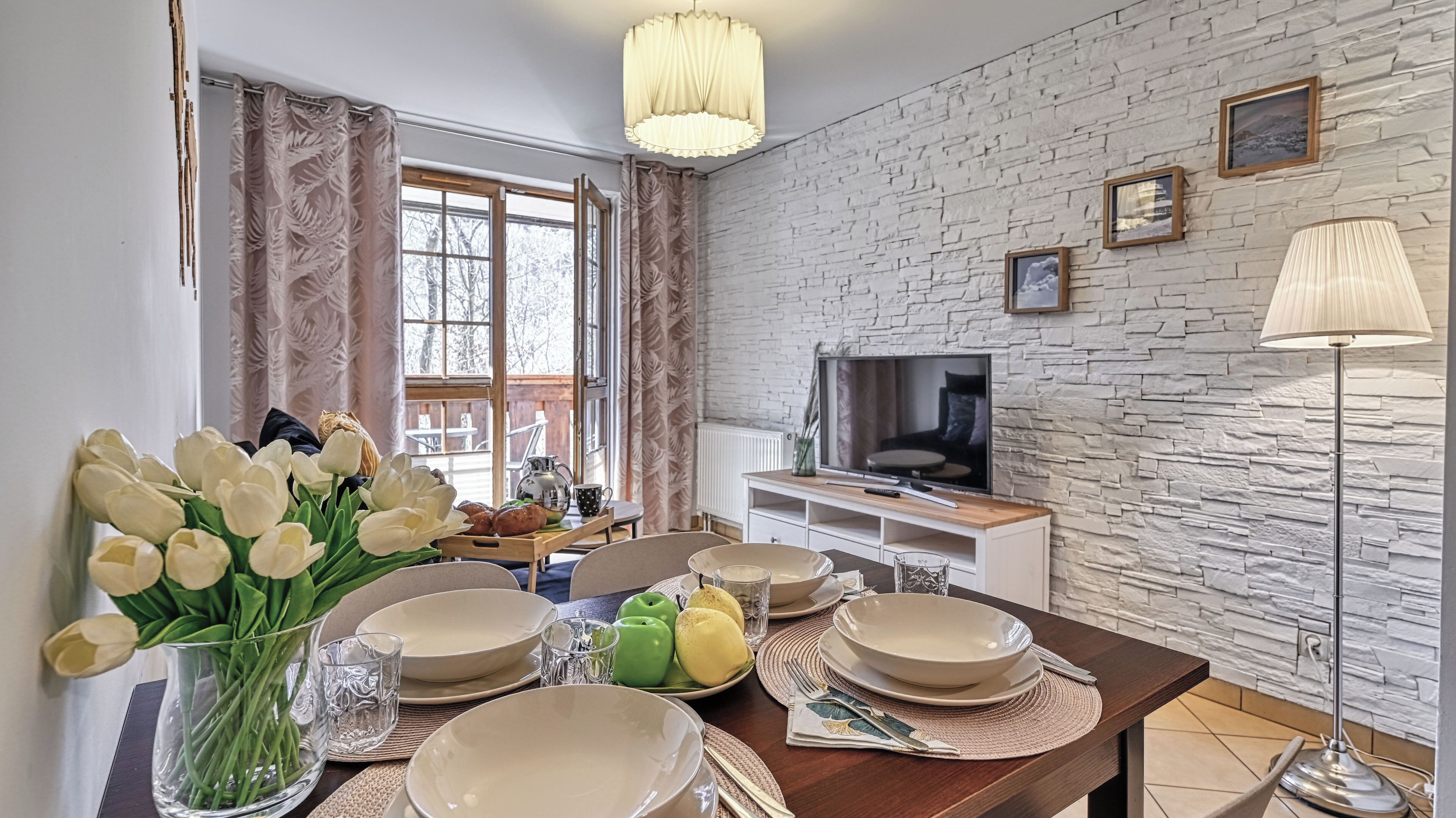 Apartment (18/5) | Essbereich im Zimmer