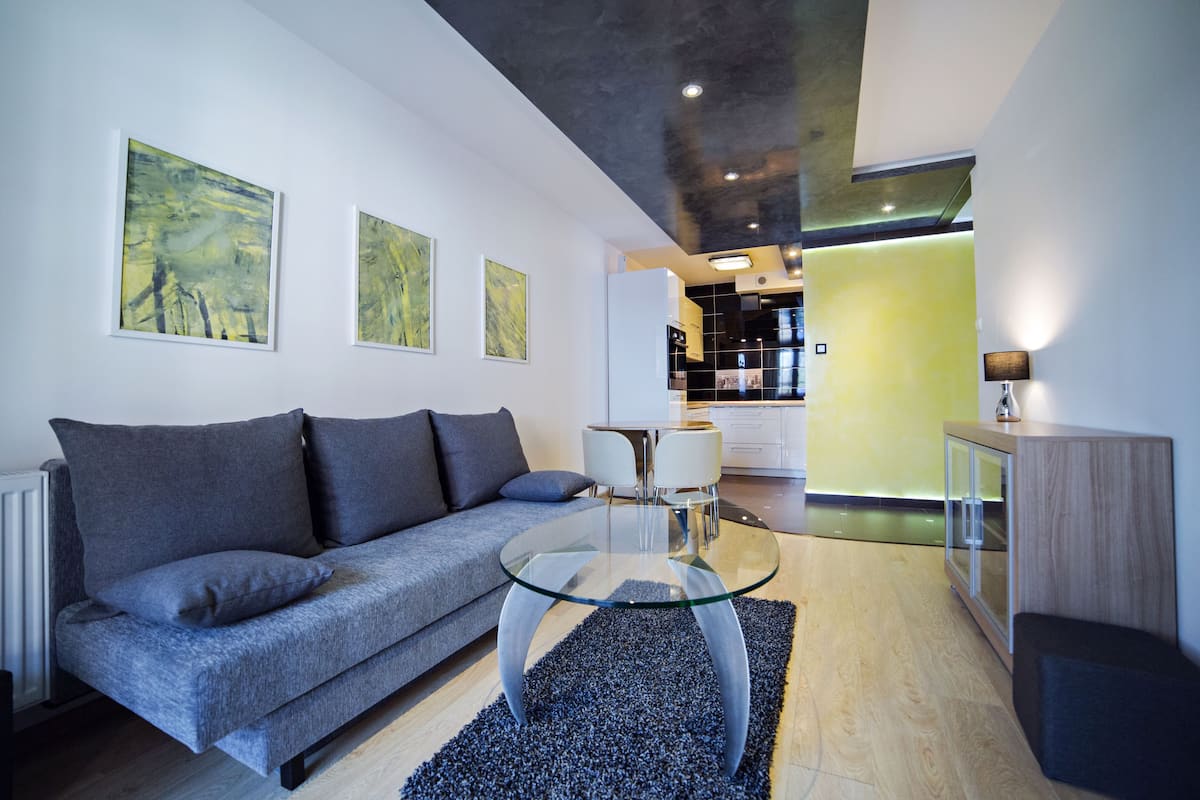 Apartamento (Przemysłowa 18/1) | Espacio para trabajar con un portátil y wifi gratis