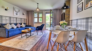 Apartment (Mysliwska 1D/03) | Living area - Apartamenty Sun & Snow Residence Karpacz (Karpacz)