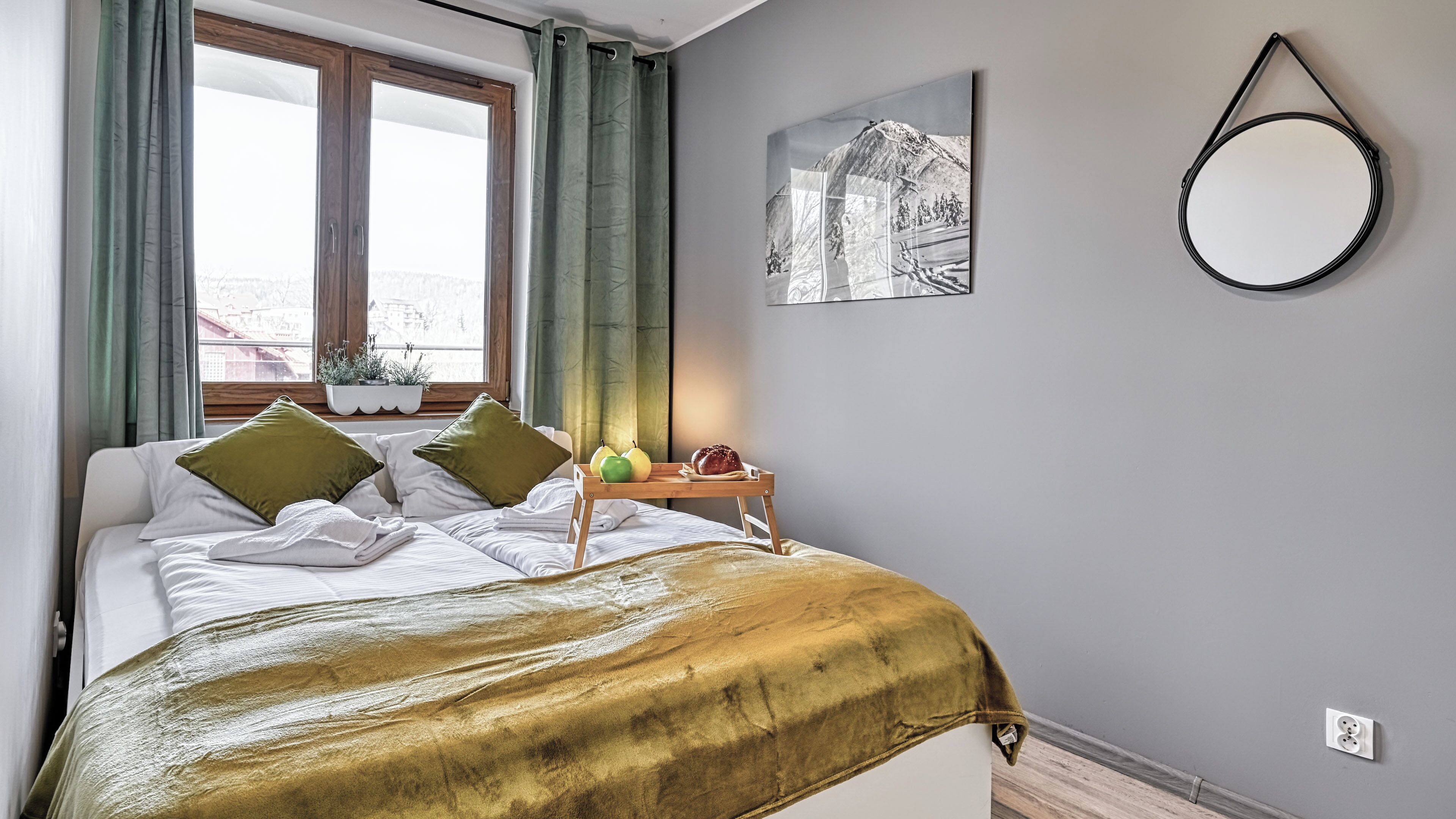 Apartment (19 – Ogrodnicza 7) | 1 Schlafzimmer, individuell dekoriert, individuell eingerichtet
