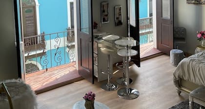 Casa Of Essence